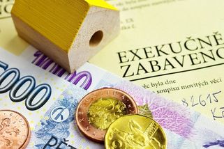 Bydlíte s dlužníkem? Můžete přijít o majetek, varuje Hůle. Exekutoři mají právo zabavit věci třetích osob